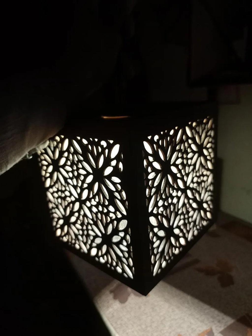 Modern Floral Ceiling Lamp Black Golden Glow