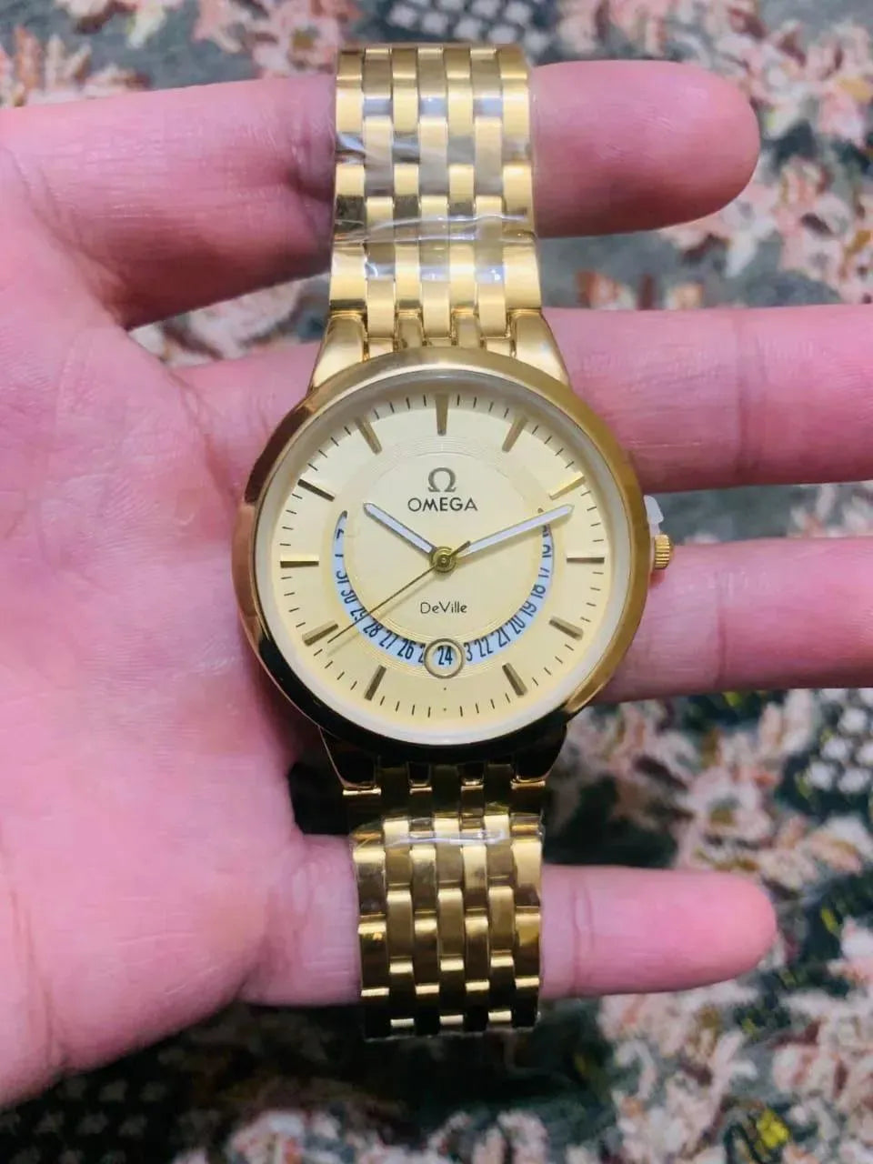 Golden Men's Watch with Stainless Steel Band 6cm
